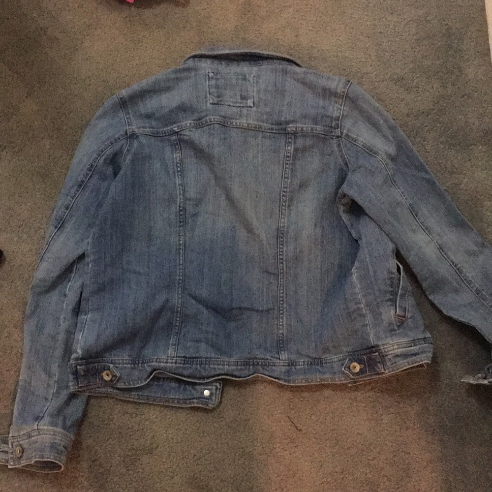 Jean jacket, barely worn! - Picture 4 of 4